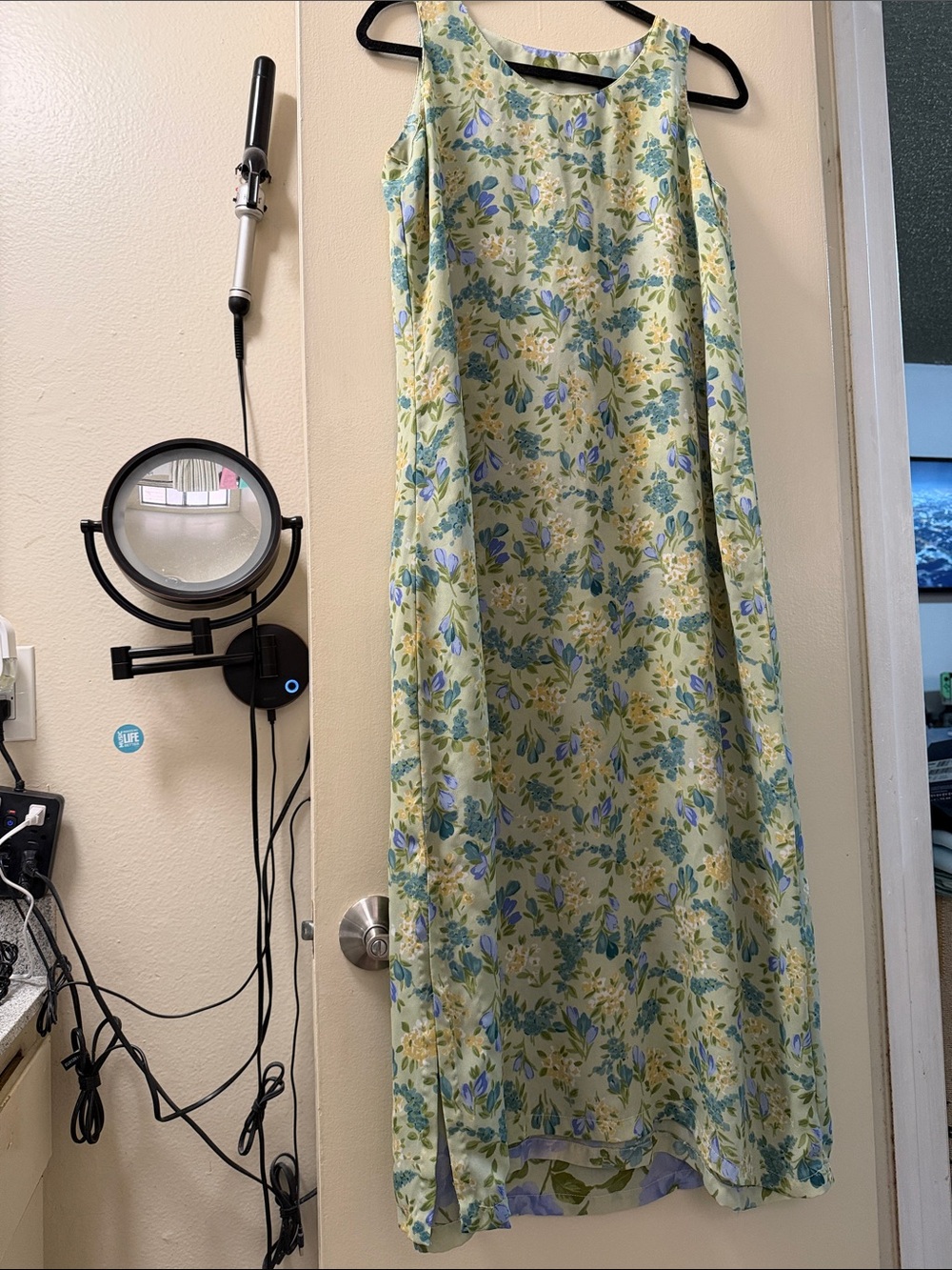 Vintage Womens Light Yellow Floral Maxi Dress